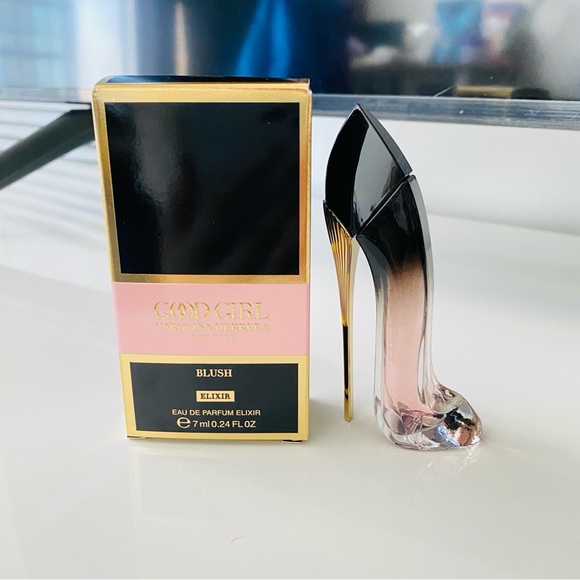 Carolina Herrera Other - Carolina Herrera Good Girl Blush Elixir
